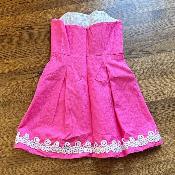 Pink Lily Pulitzer Strapless Dress with White Floral Trim - Picture 6 of 7